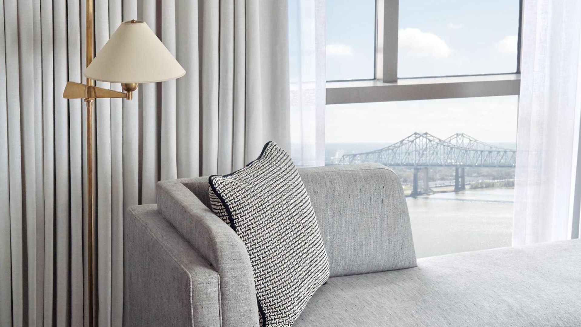 Four Seasons Hotel 5*