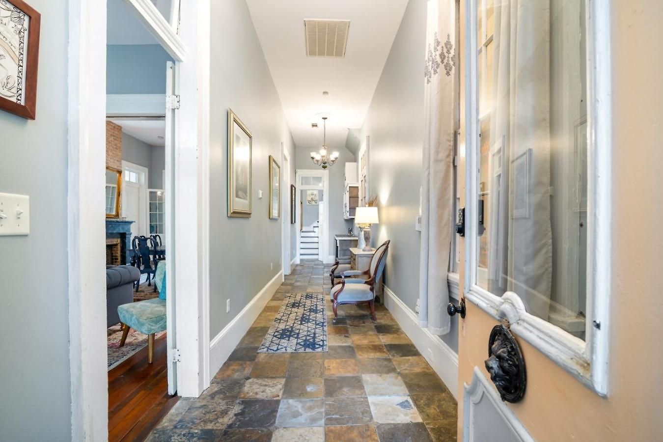 Governors Mansion 5 Bedroom-3 Bath