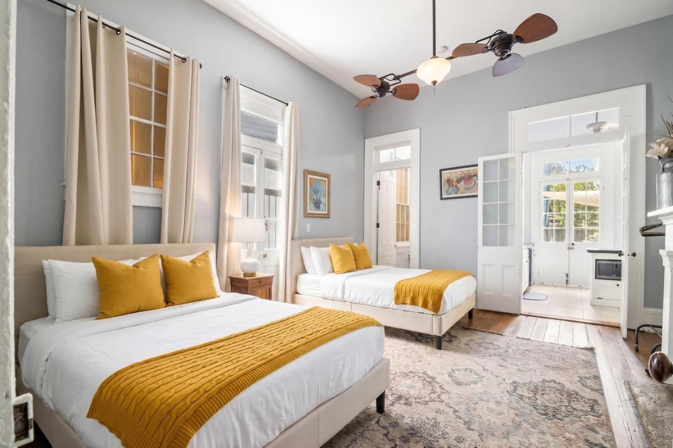 Governors Mansion 5 Bedroom-3 Bath Holiday home New Orleans
