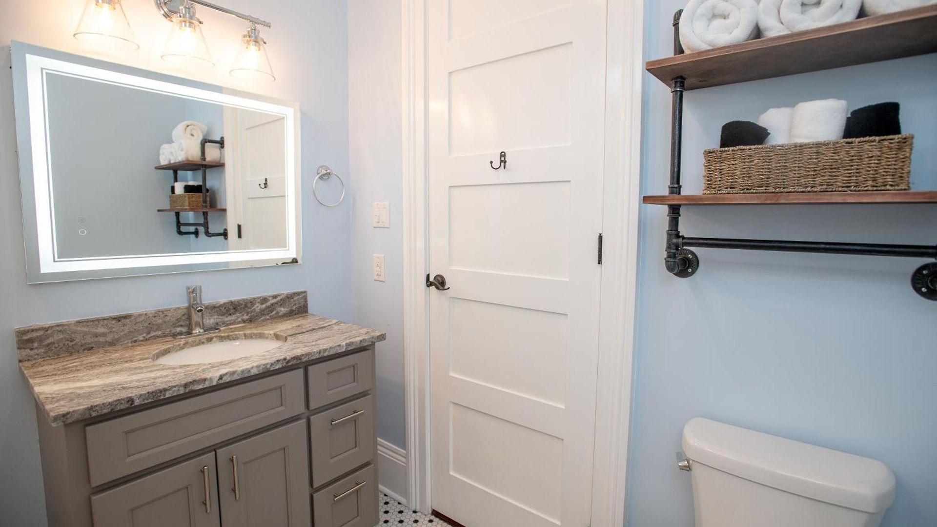 Holiday home St Philip Gem 5 Bed-5 Bath Steps To Fq - Monthly