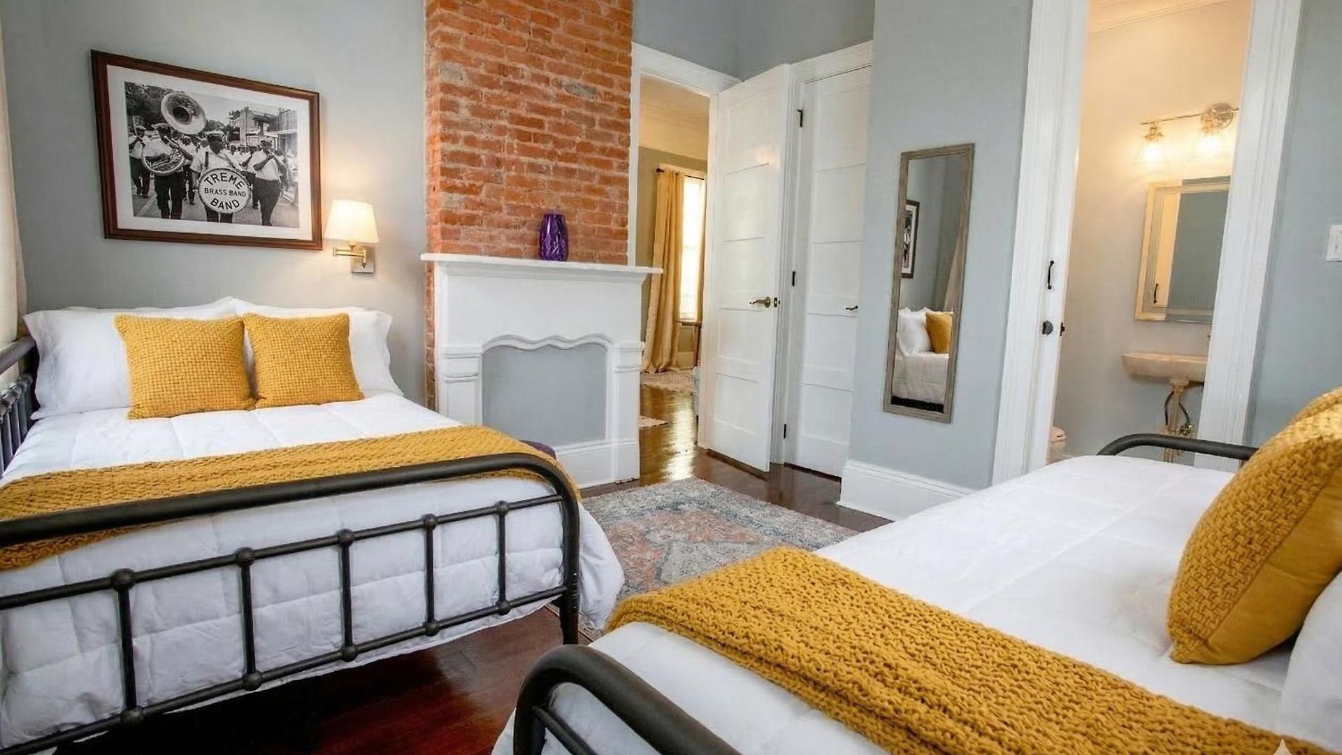 St Philip Gem 5 Bed-5 Bath Steps To Fq - Monthly Holiday home