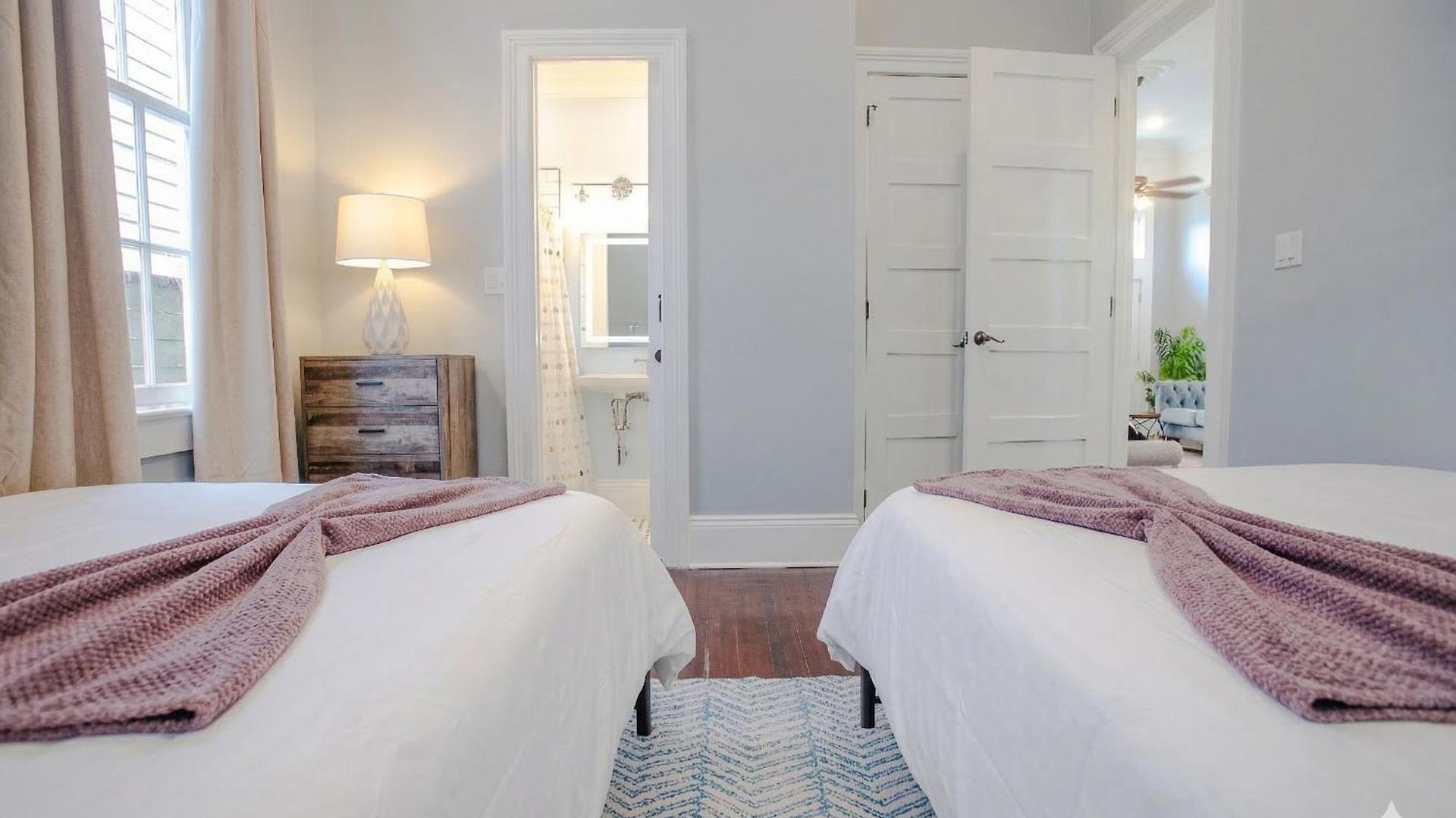 St Philip Gem 5 Bed-5 Bath Steps To Fq - Monthly Holiday home New Orleans