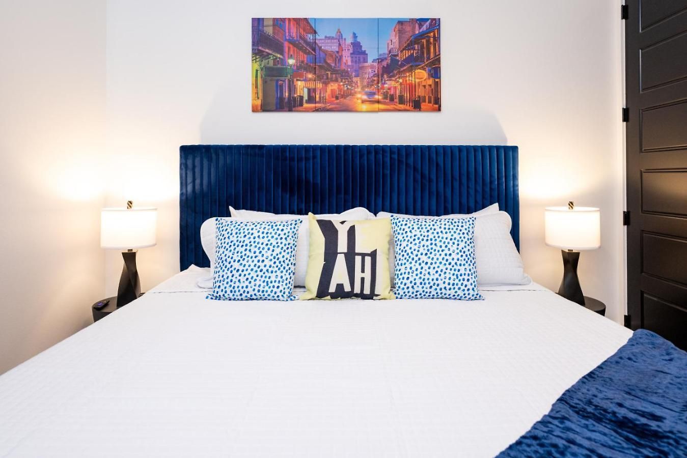 Shimmering New Nola Tvs In Bedrooms & Parking Holiday home *