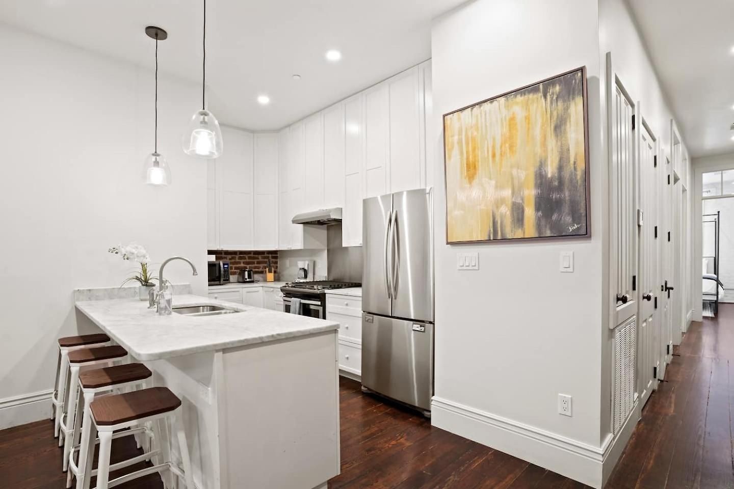 Group-friendly Near Bourbon Street *