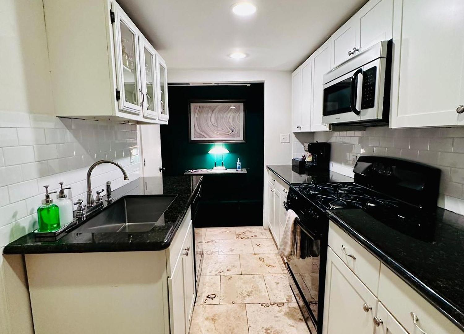 Apartment 3 Bedroom Private First Floor Apartment In Marigny Sleeps 6 Walk To Frenchmen & Bourbon & French Quarter New Orleans