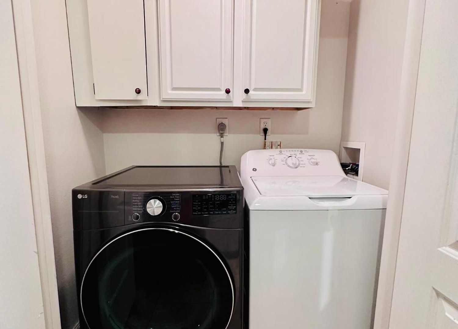 3 Bedroom Private First Floor Apartment In Marigny Sleeps 6 Walk To Frenchmen & Bourbon & French Quarter Apartment *