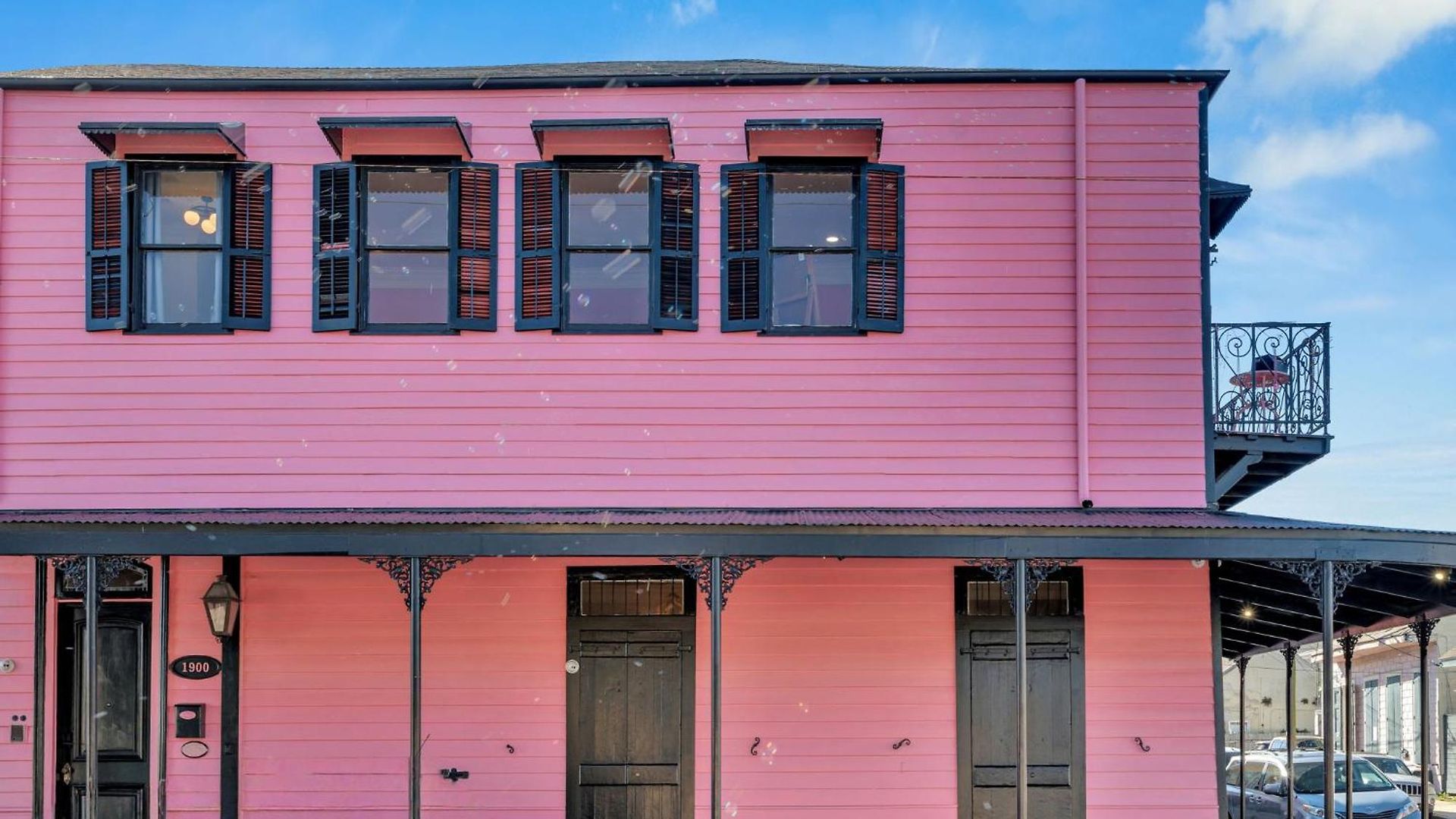 Barbie Dream W Hot Tub Sauna Near Fq Bed & Breakfast 3*