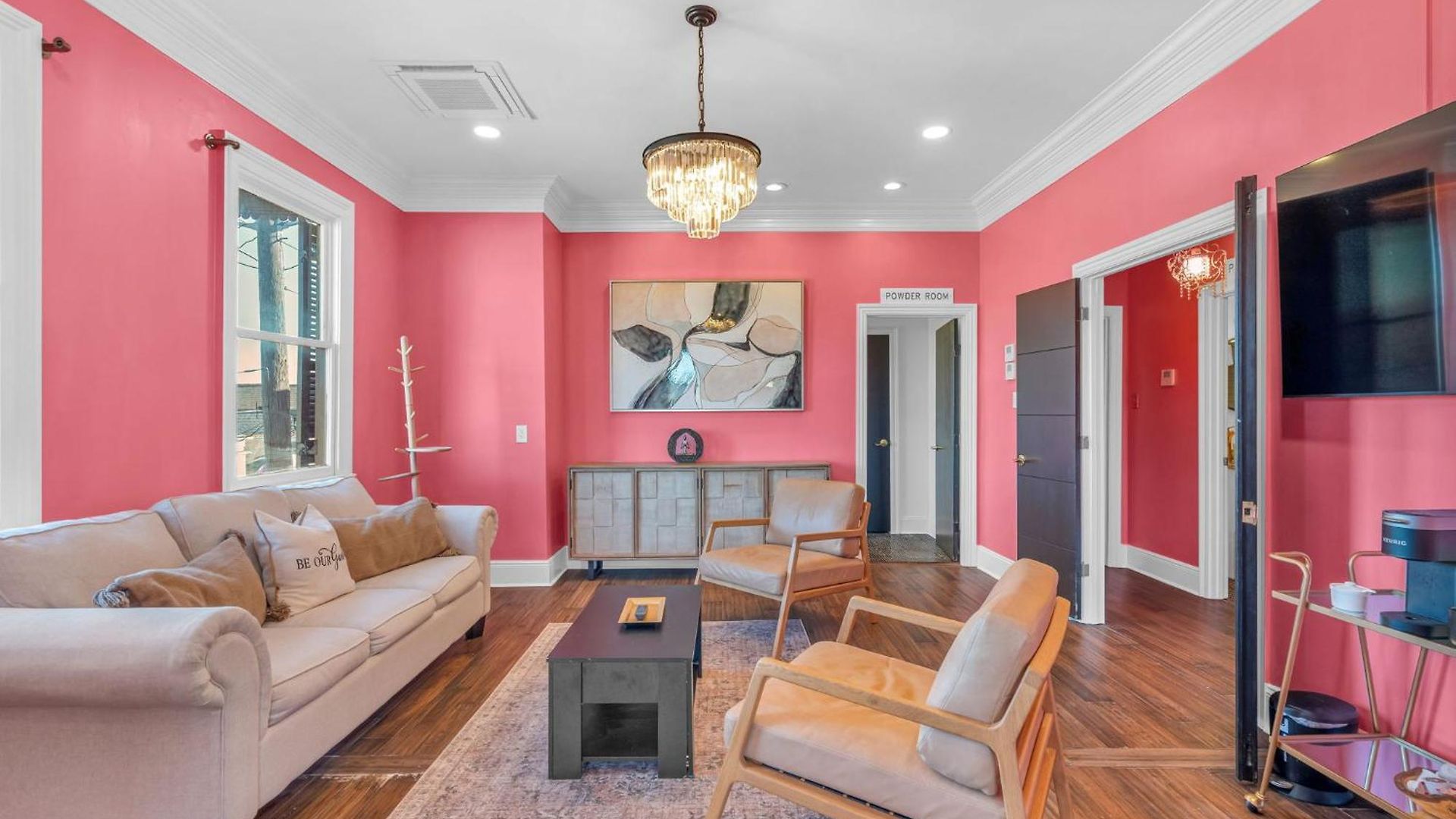 Barbie Dream W Hot Tub Sauna Near Fq Bed & Breakfast