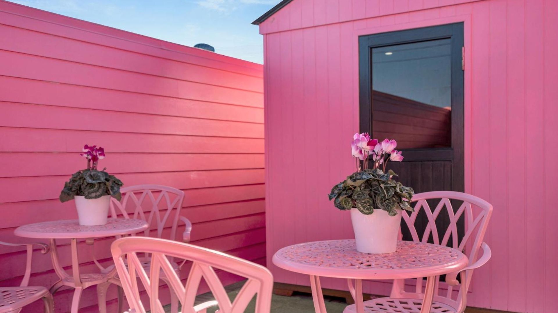 Barbie Dream W Hot Tub Sauna Near Fq