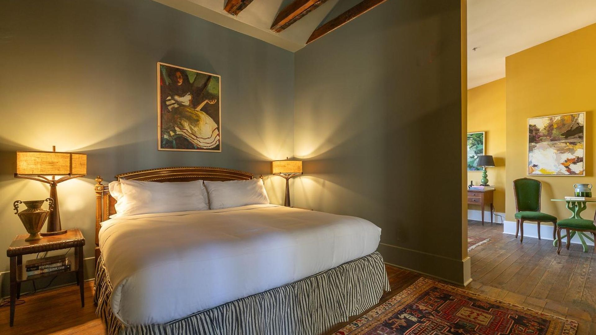 Pompadour Hotel
