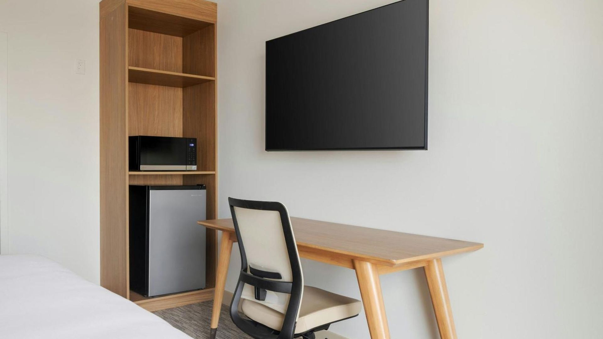 Hotel Element By Marriott Downtown 3*