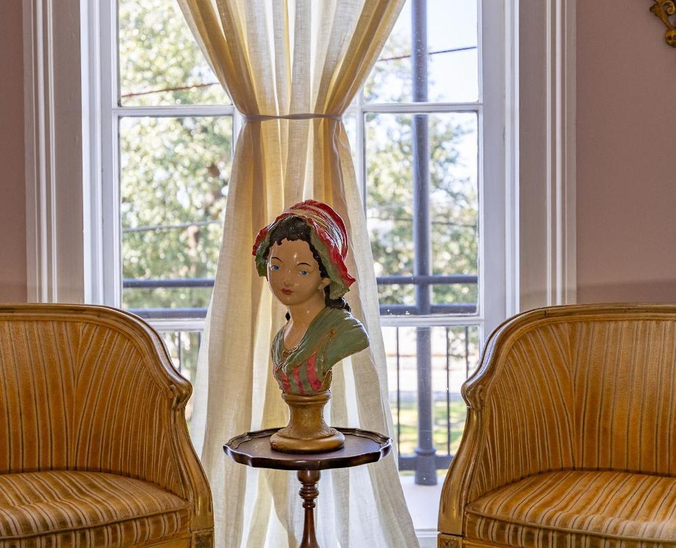 Pompadour Hotel