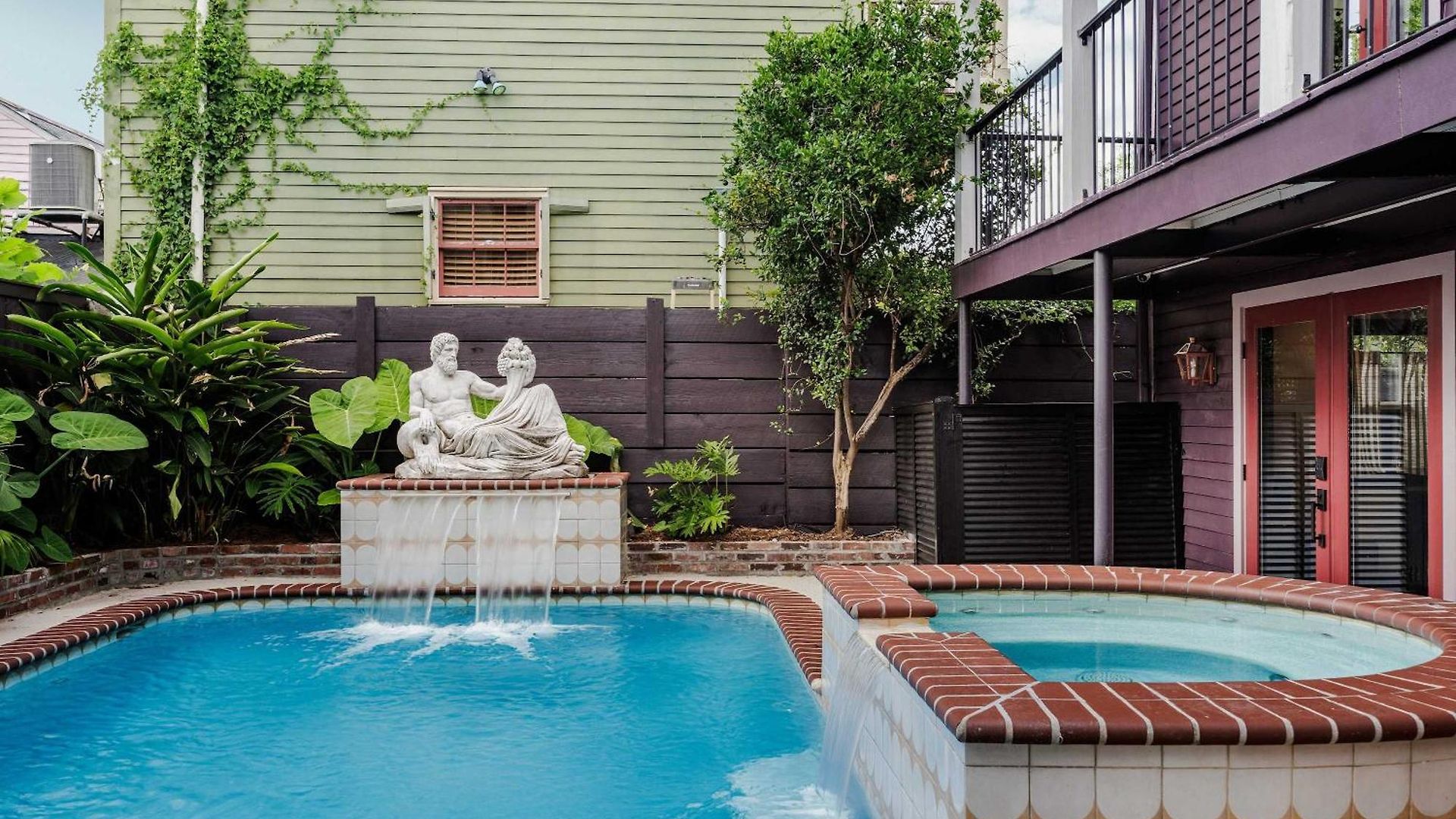 Boutique 9br With Pool Steps From French Q Holiday home New Orleans