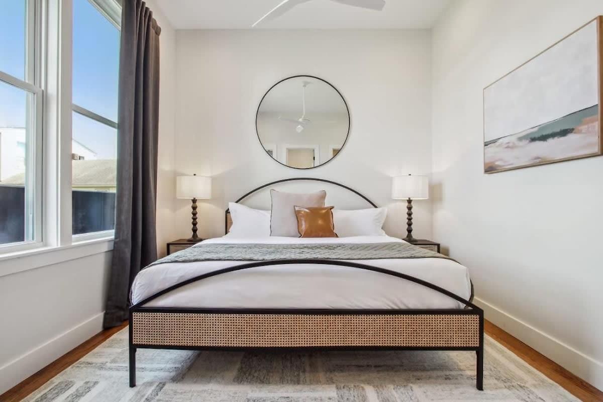 New Stylish Renovation Heated Pool & *