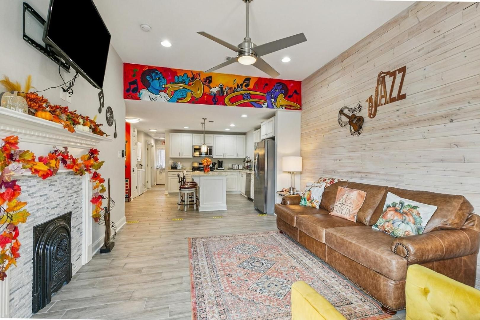Holiday home 3br | Murals + Bbq, Near Ferry New Orleans