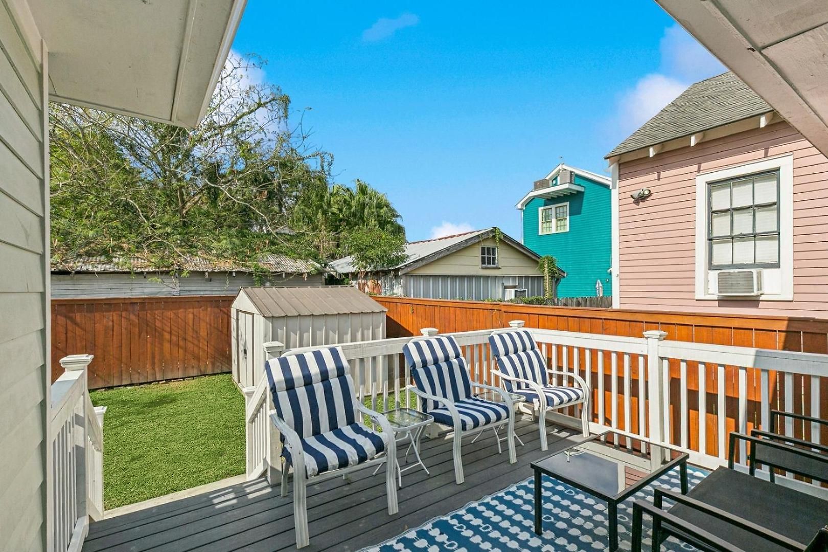 Holiday home 3br | Murals + Bbq, Near Ferry New Orleans