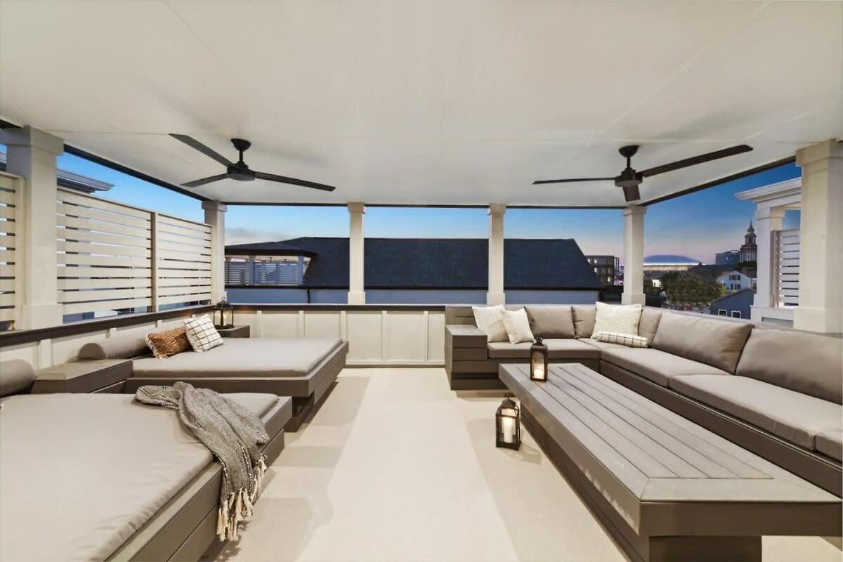 Holiday home New Luxury Heated Pool & New Orleans