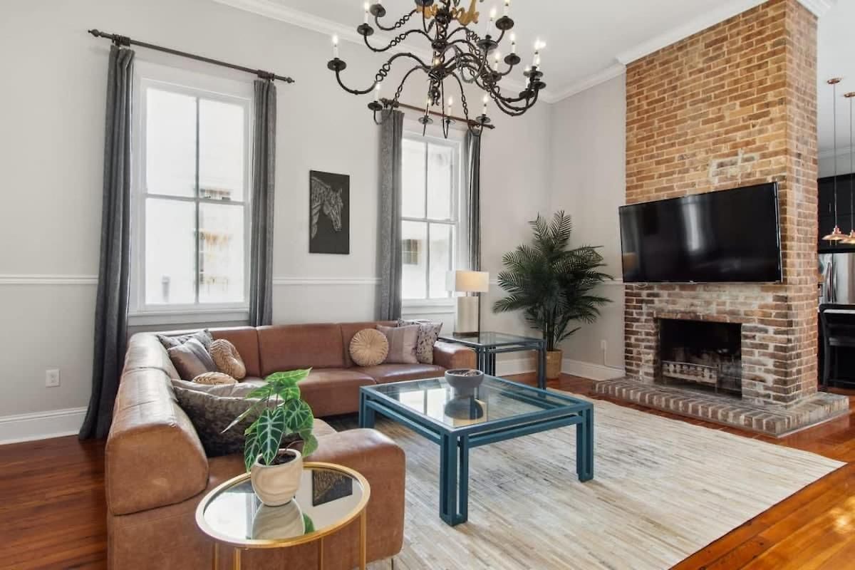 Bed & Breakfast Opulent Expansive Unit Heated Pool And 4*