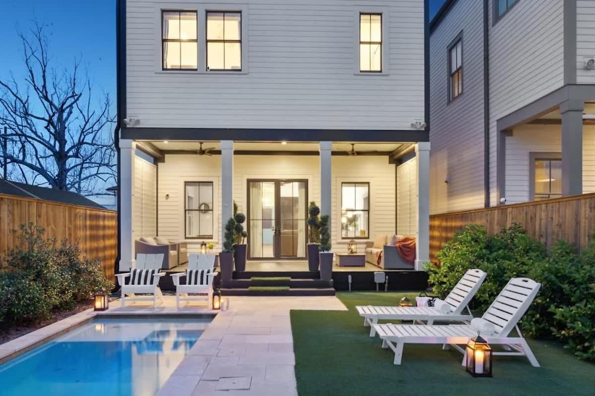 Deluxe Modern Heated Pool & Game Holiday home New Orleans