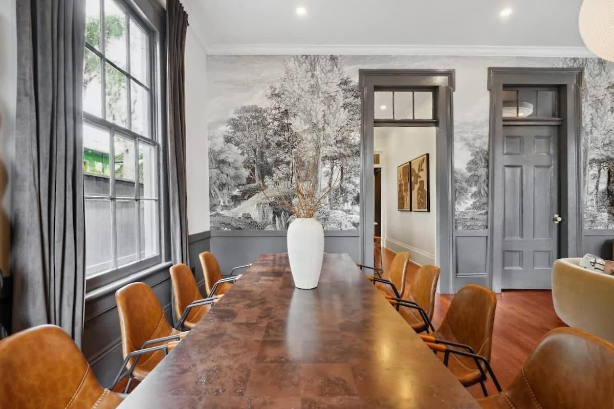 5 Bedroom Designer On Magazine Pool & *