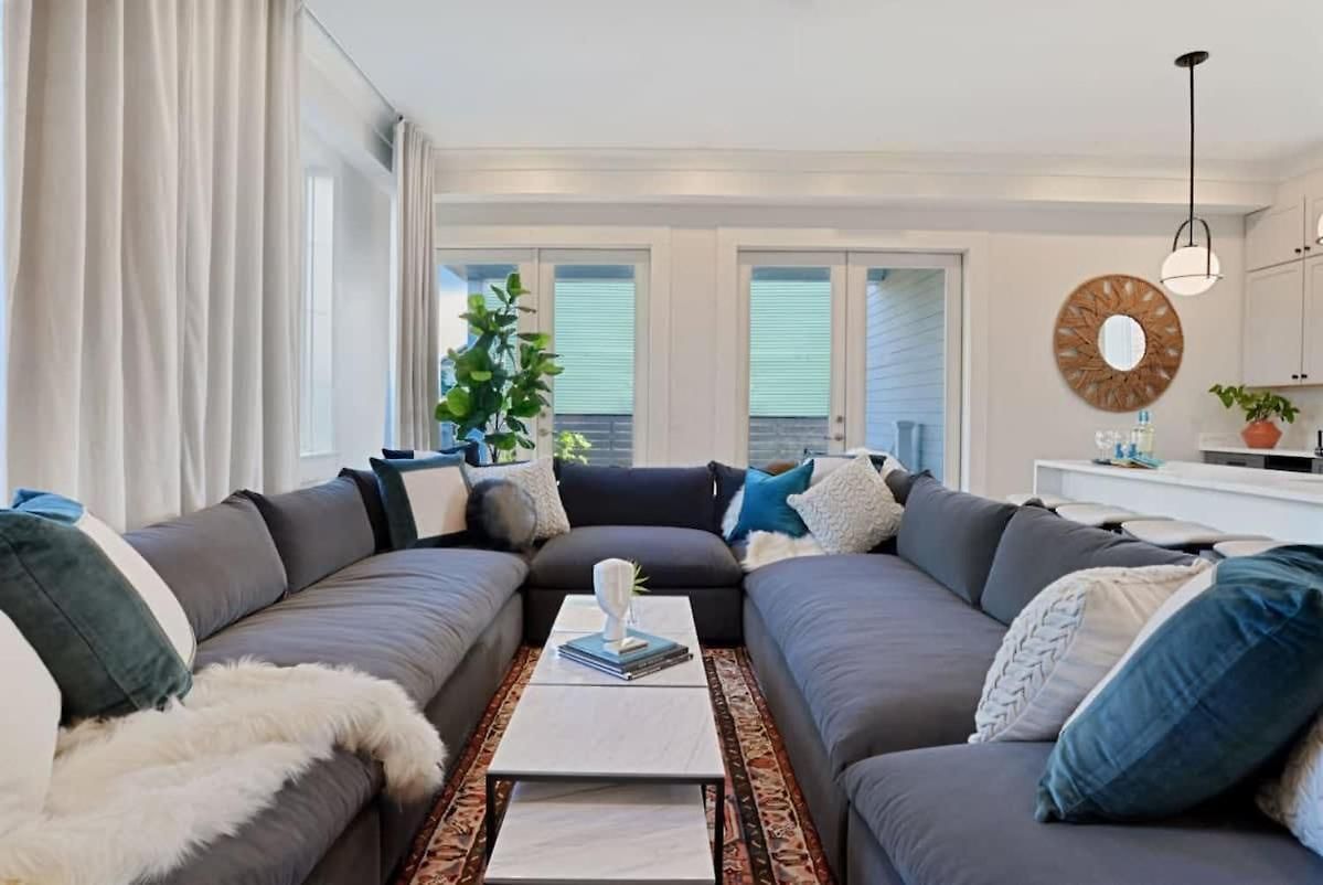 Luxe Sunlit Heated Pool & Near Cbd New Orleans