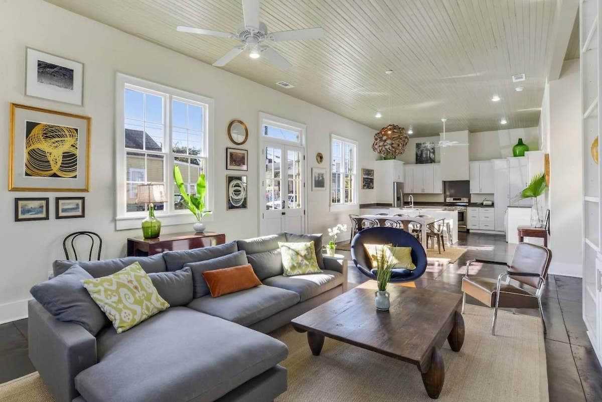 Holiday home Contemporary Designer Near French Quarter *