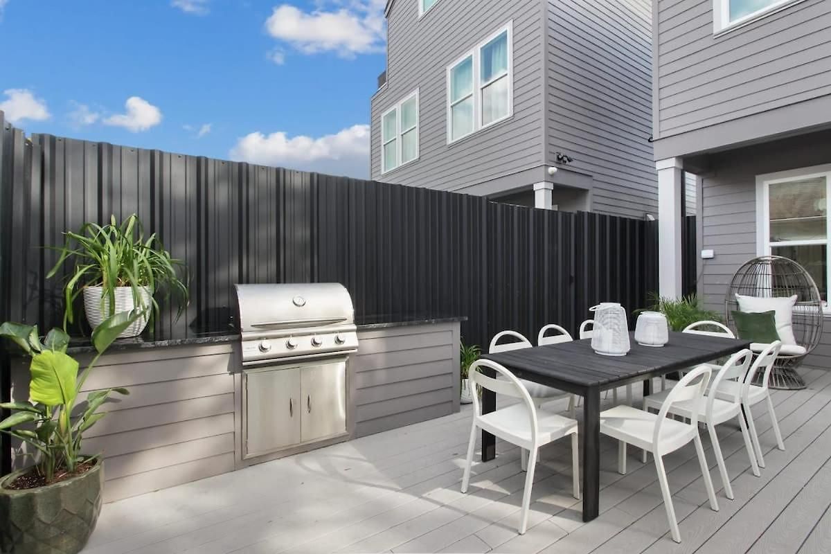 Chic Marigny With Heated Pool Holiday home New Orleans