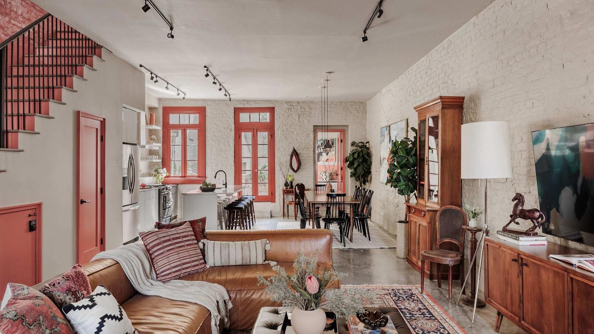 Luxury Historic Neat To Downtown Holiday home