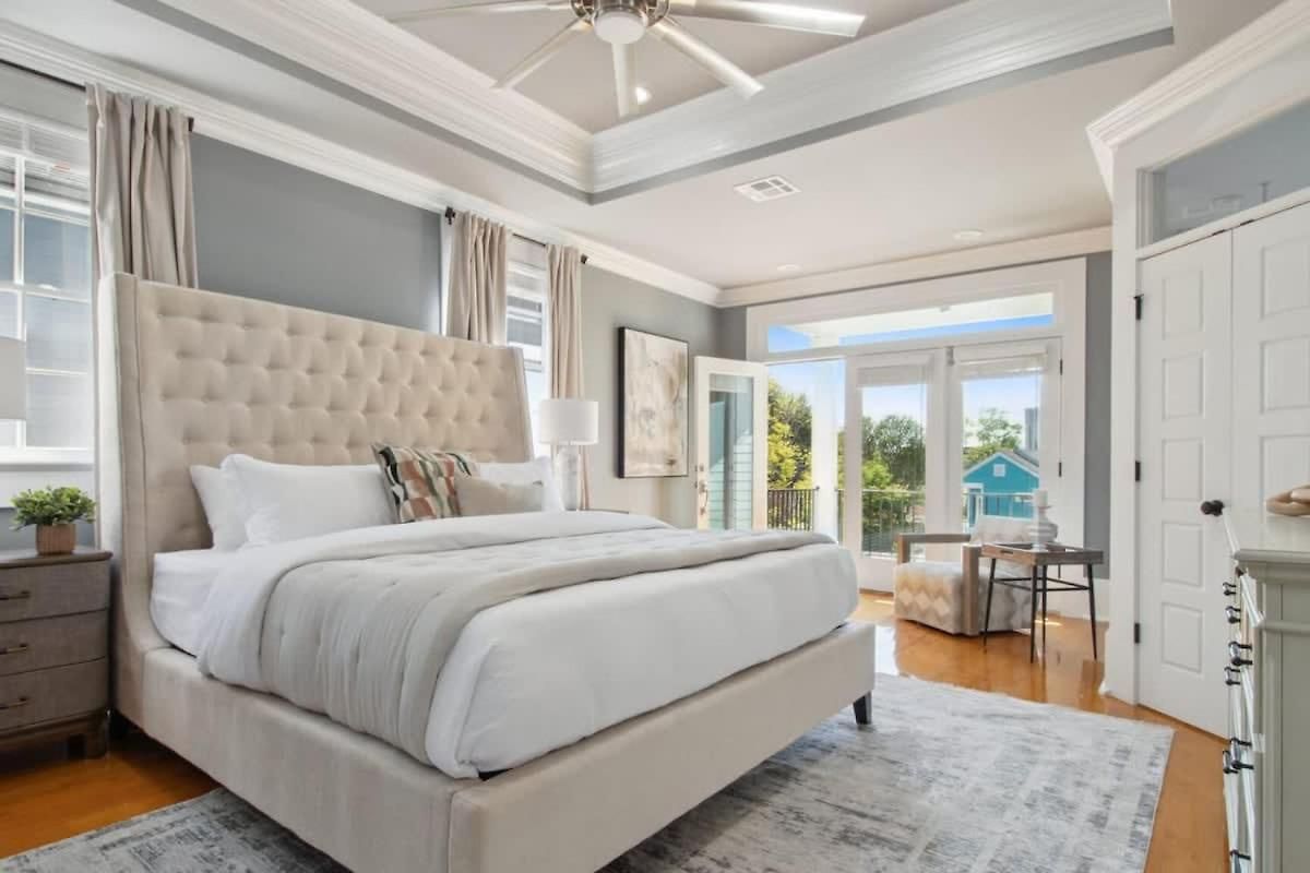 Holiday home Stylish Modern With Hot Tub & Pergola New Orleans
