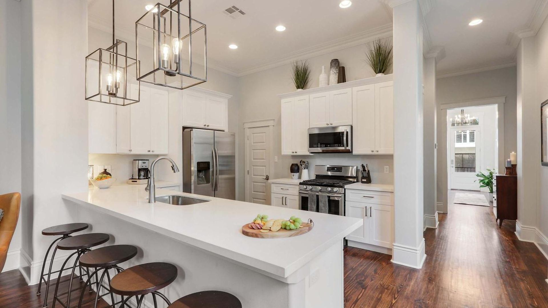 Beautiful Renovated With Private Heated Pool * New Orleans