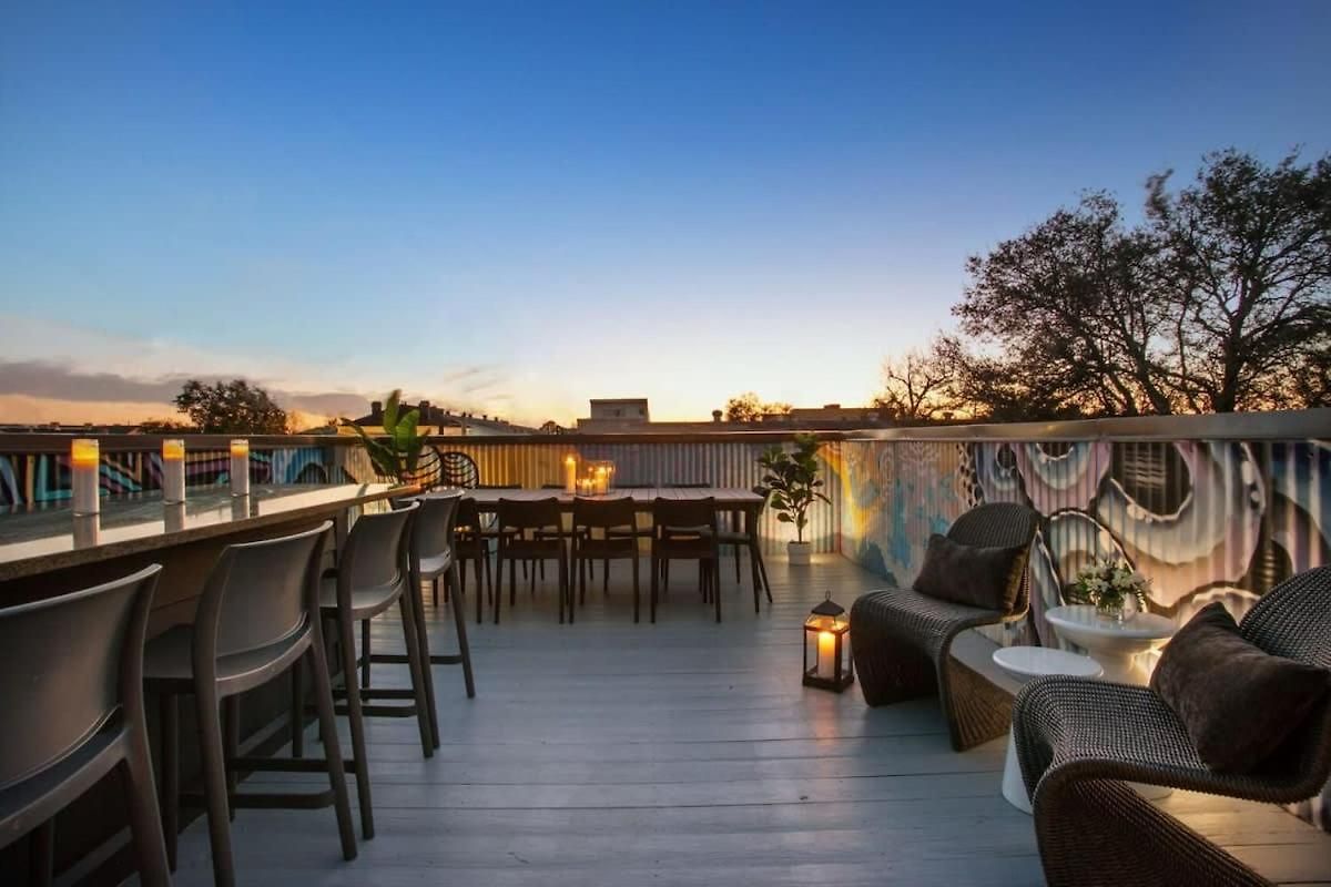 Holiday home Lower Garden District Luxury Combo Pool & Hottub *