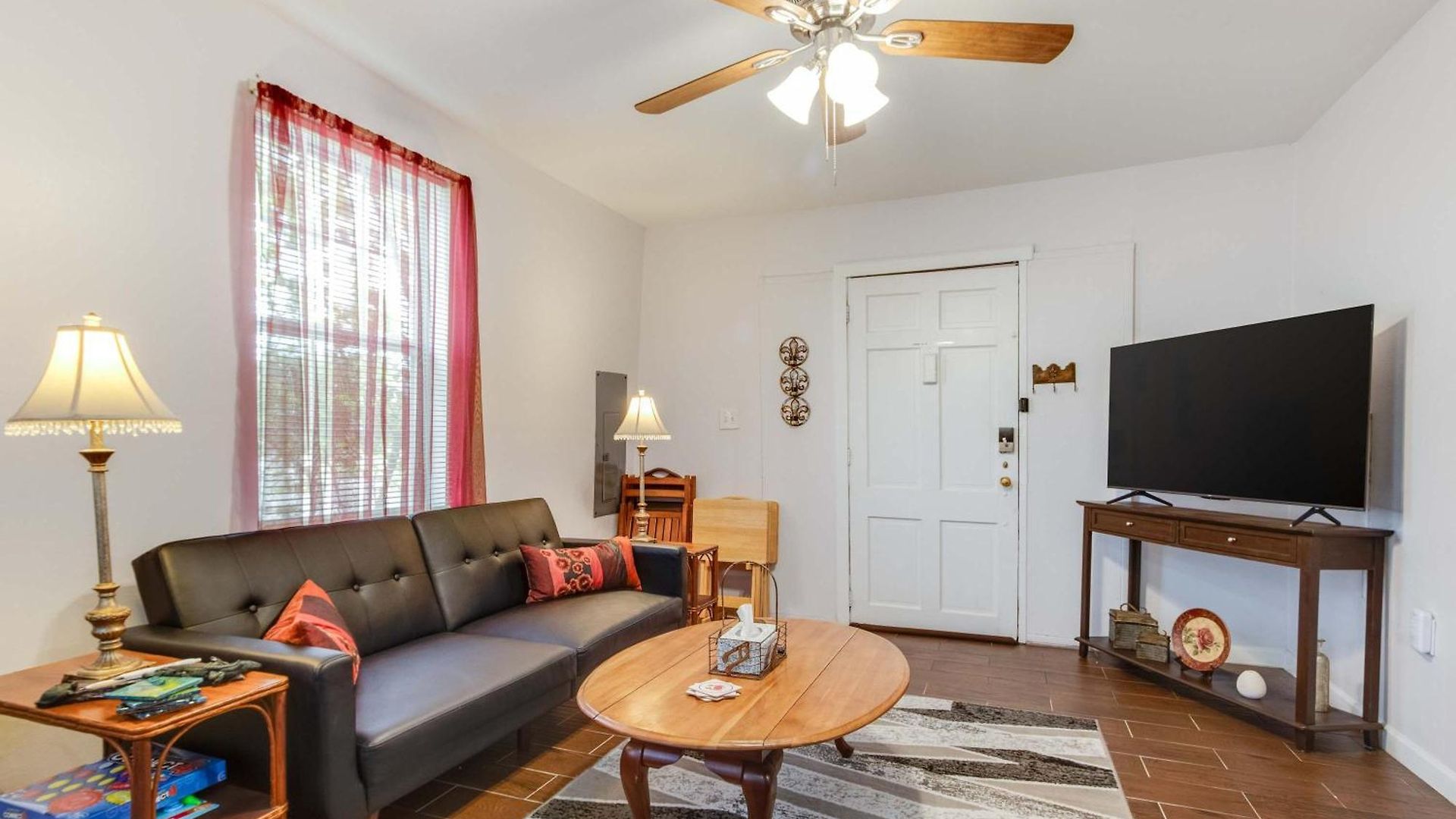 Holiday home Modern Nola House With Yard Your Mardi Gras Base New Orleans