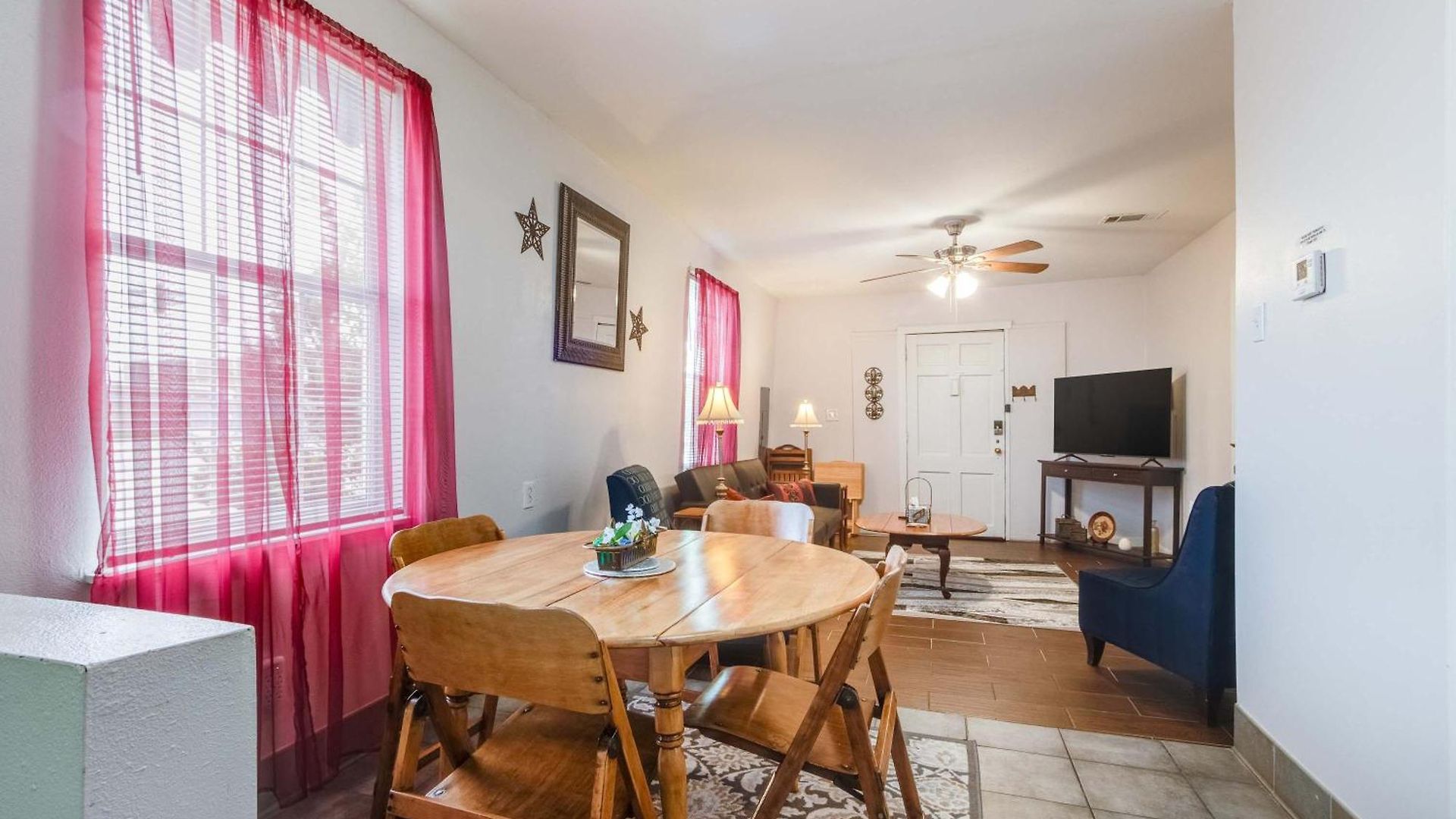 Modern Nola House With Yard Your Mardi Gras Base Holiday home *