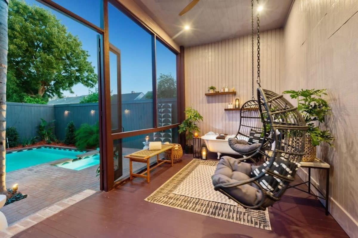 5 Bedroom Designer On Magazine Pool & New Orleans