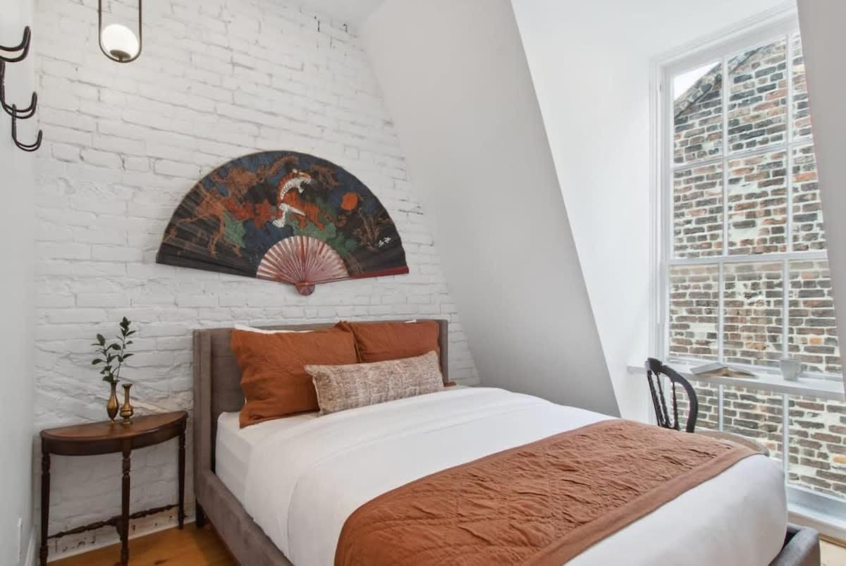 Trendy Cbd Near French Quarter * New Orleans