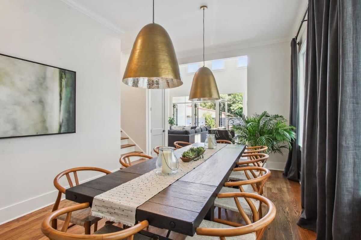 Holiday home Designer 10-bedroom Compound Heated Pools & Hot Tubs New Orleans