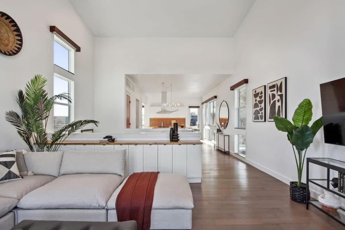 Lower Garden District Luxury Combo Pool & Hottub
