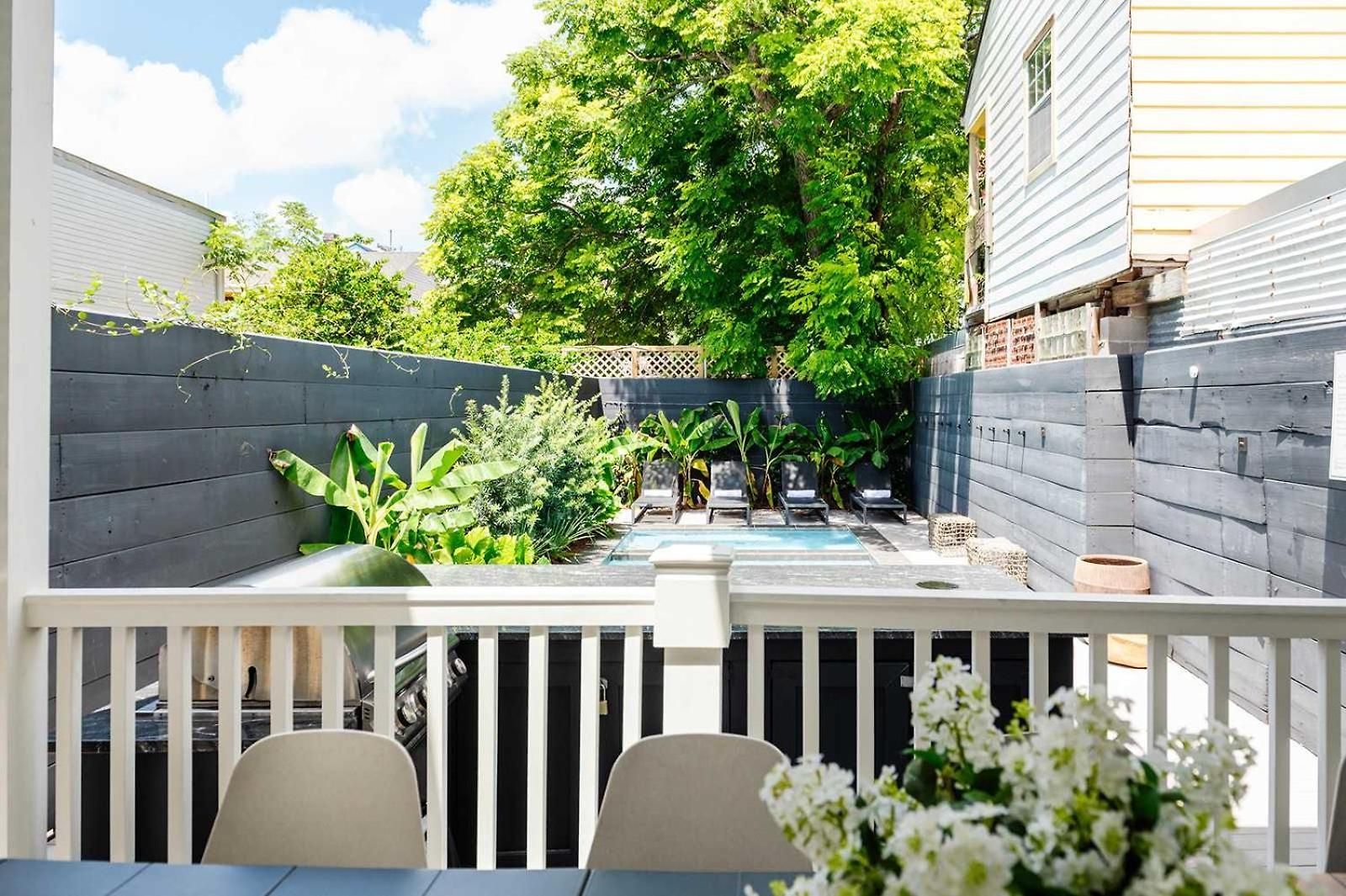 New Private With Pool And Near Fq Holiday home *