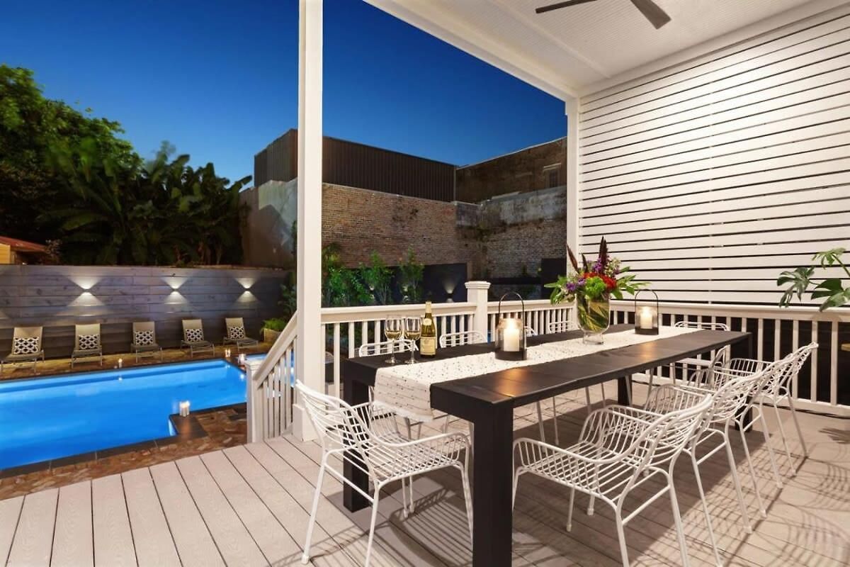 Holiday home Designer 10-bedroom Compound Heated Pools & Hot Tubs