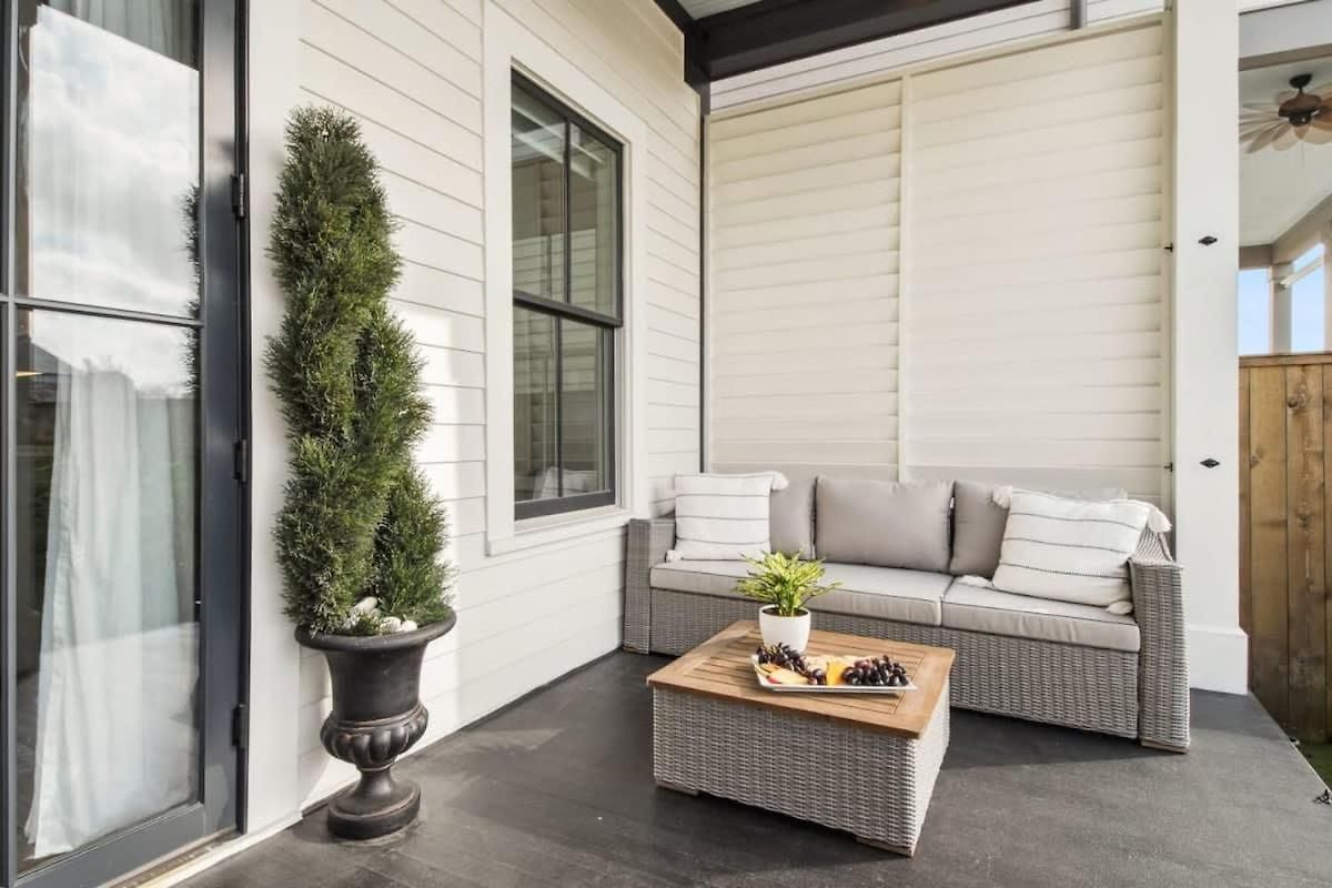 Deluxe Modern Heated Pool & Game * New Orleans