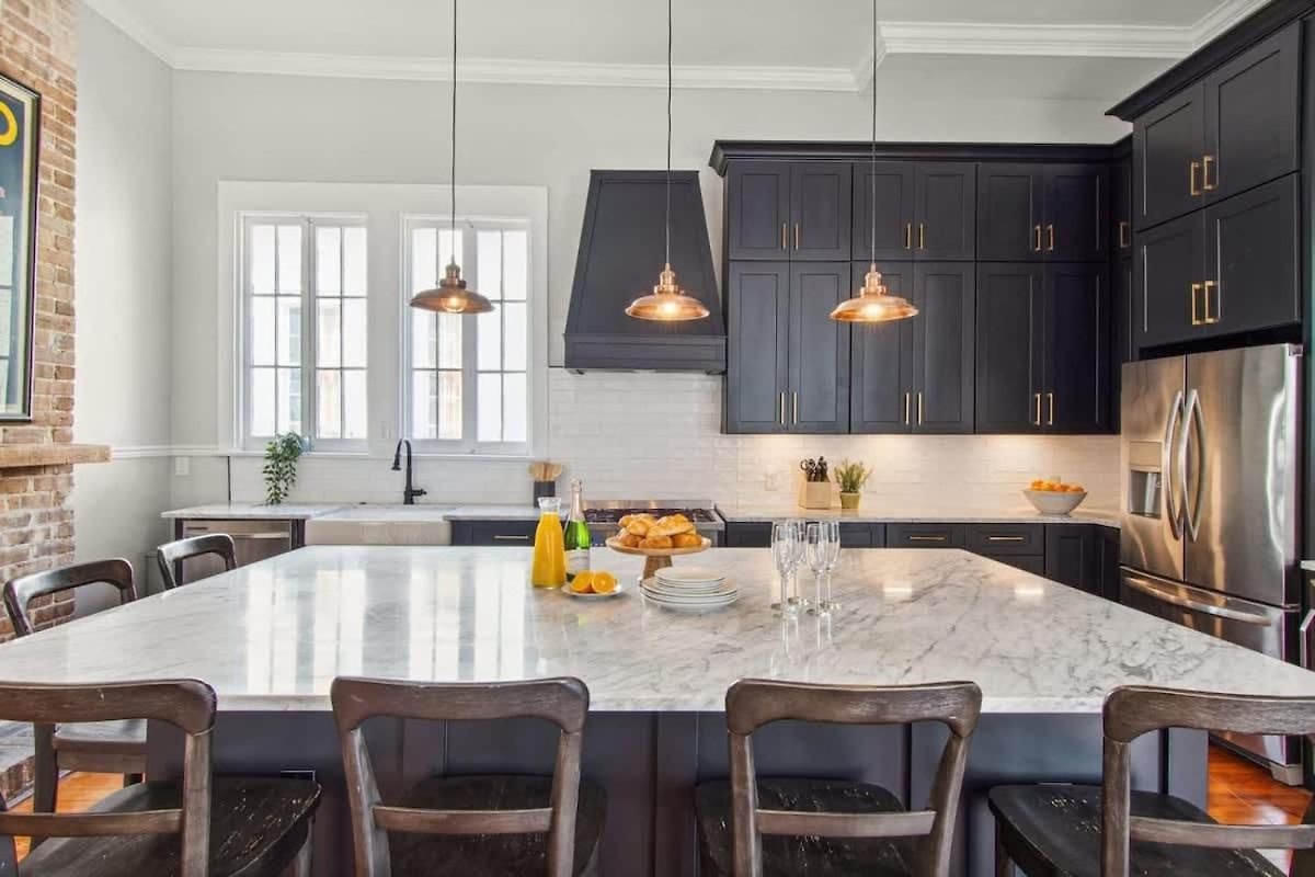 Opulent Expansive Unit Heated Pool And New Orleans