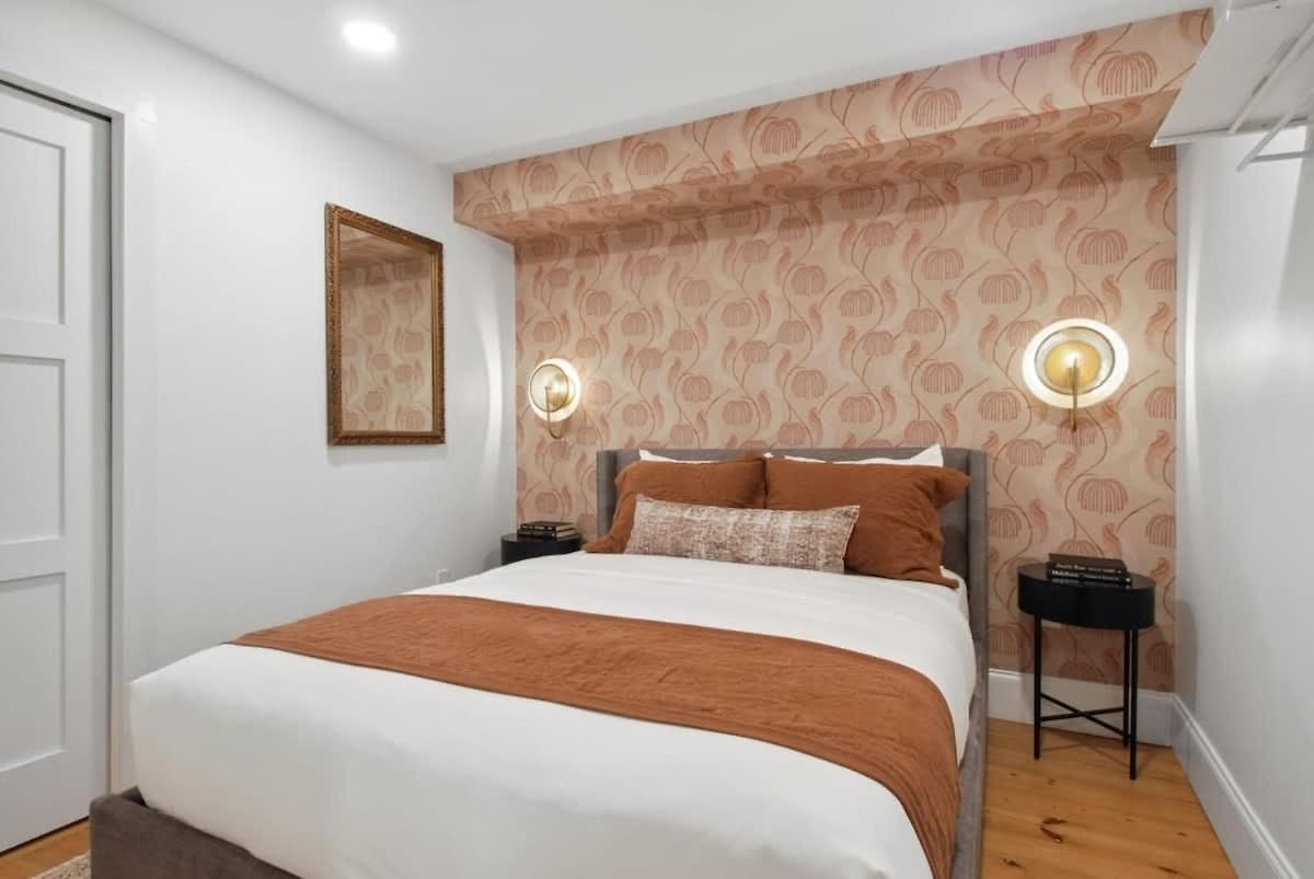 Stylish Cbd Near French Quarter *