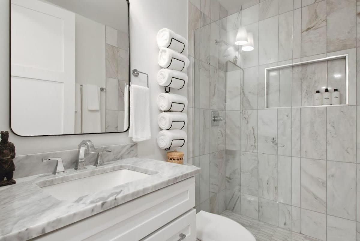 Stylish Cbd Near French Quarter * New Orleans