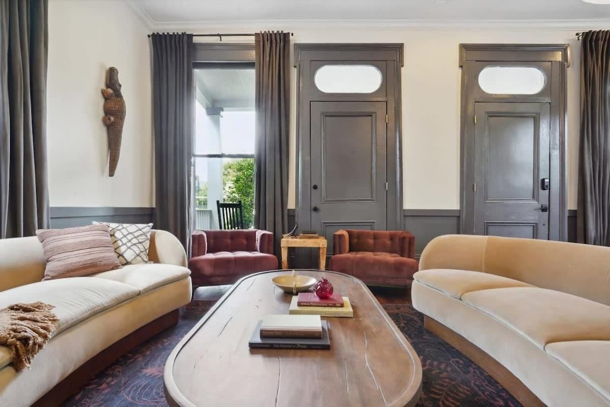 5 Bedroom Designer On Magazine Pool & *