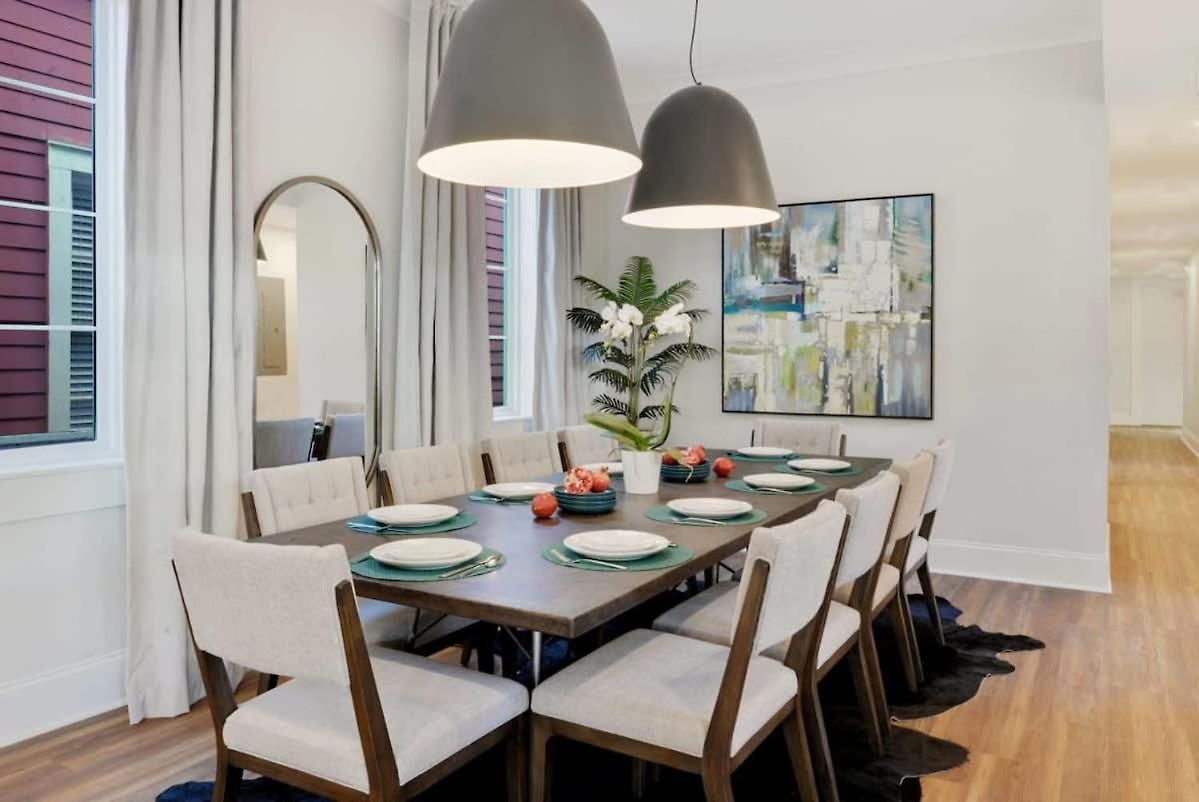 Holiday home Luxe Sunlit Heated Pool & Near Cbd