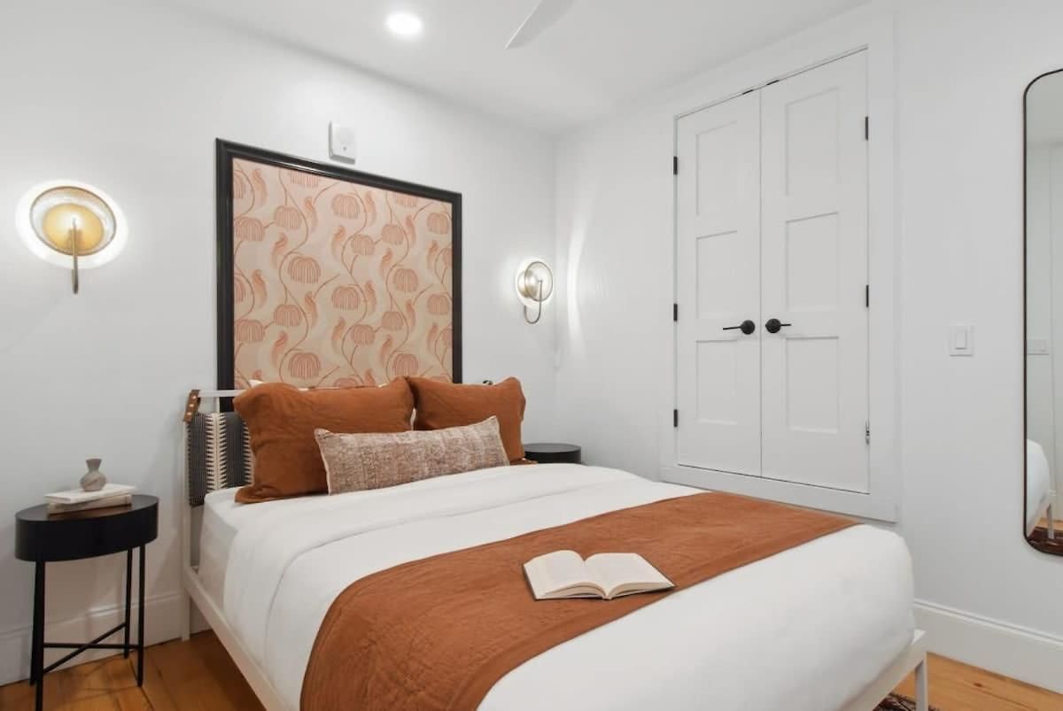 Hotel Two Expansive Near French Quarter New Orleans
