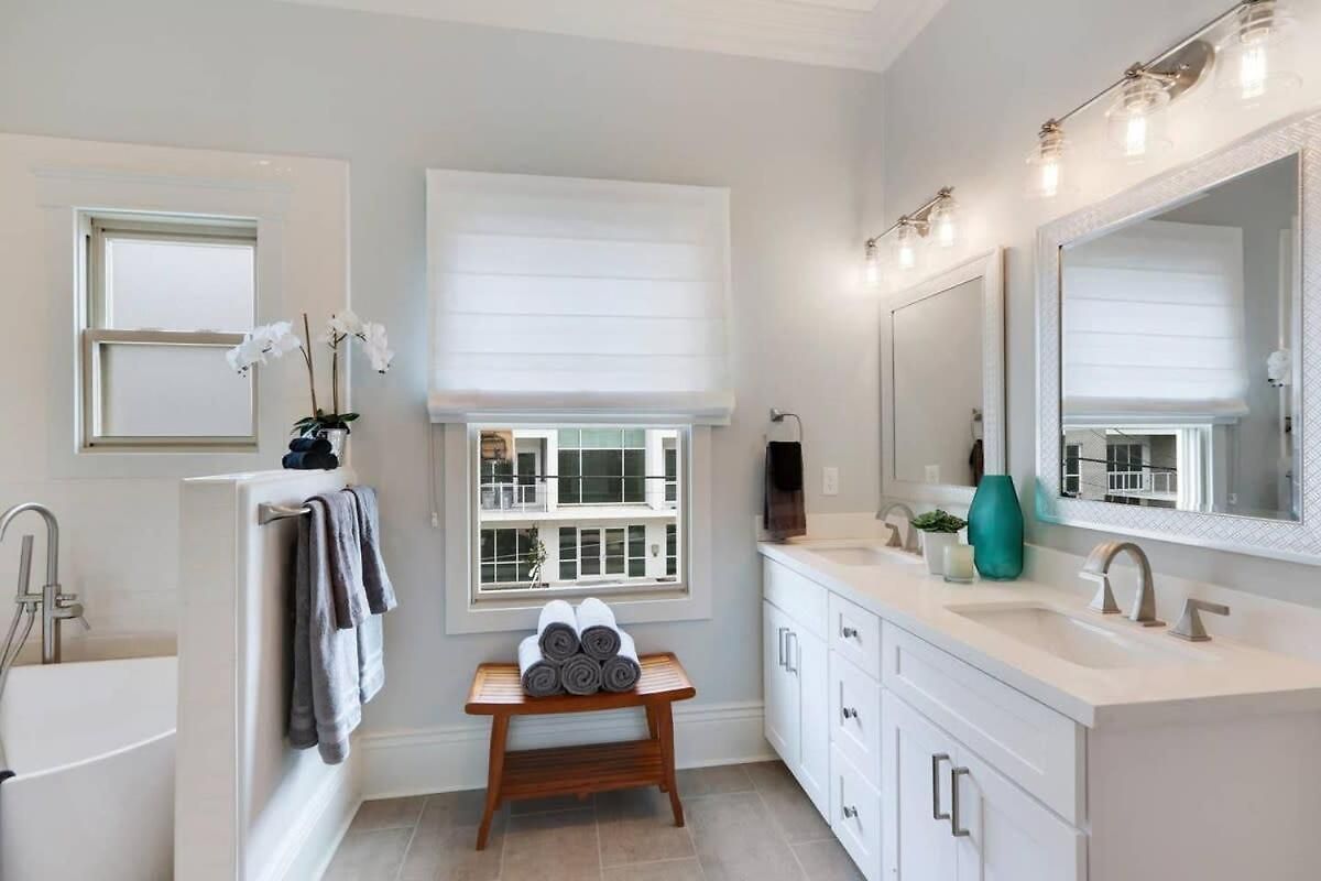 Sunny Midcentury Luxury Near French Quarter * New Orleans