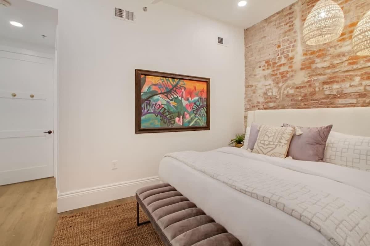 Stylish Cbd Near French Quarter New Orleans