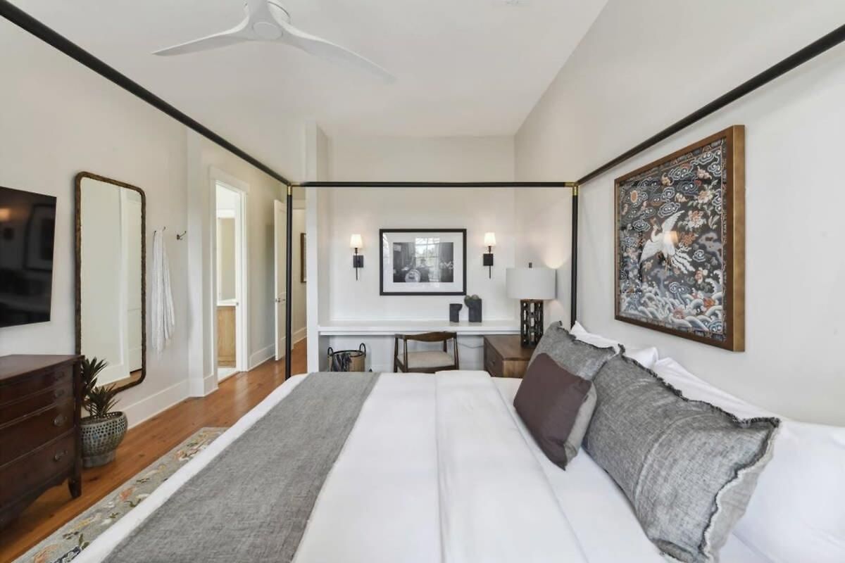 Holiday home New Luxury Heated Pool & New Orleans