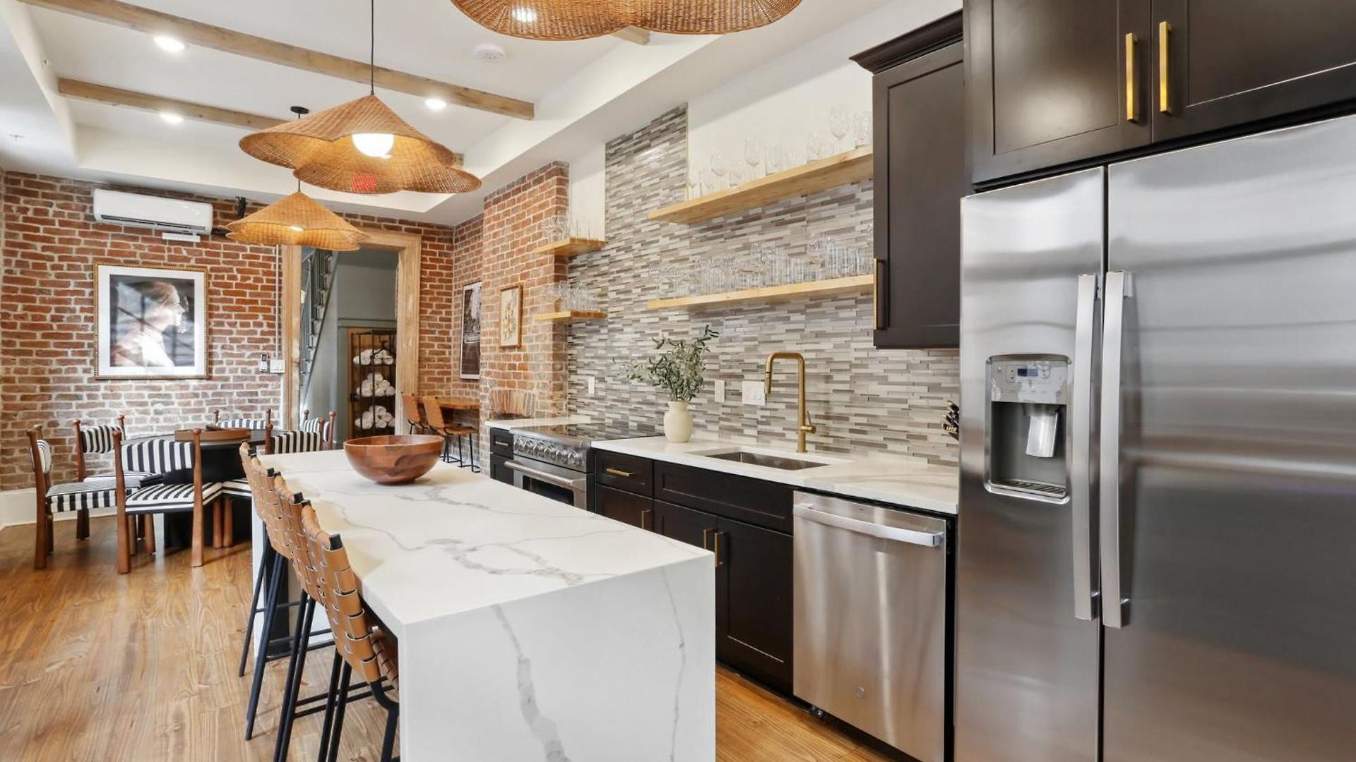 10 Bed & 10 Bath Luxury Cbd - Private Pool Holiday home New Orleans